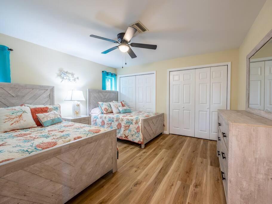 Englewood, Manasota Keys - 2 Bedroom Luxury Villa, Pool, Game Room, 6 Min To Beaches Next To Canal エクステリア 写真