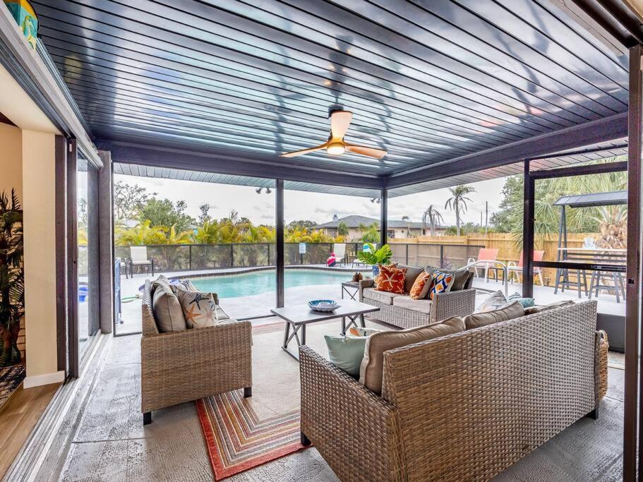 Englewood, Manasota Keys - 2 Bedroom Luxury Villa, Pool, Game Room, 6 Min To Beaches Next To Canal エクステリア 写真